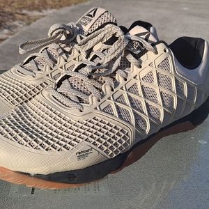 Beige Reebok CrossFit 4.0 Nanos